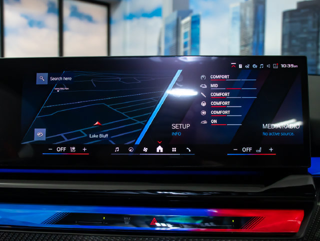 New 2027 BMW M5 w/ Executive Package AWD/4WD image 18