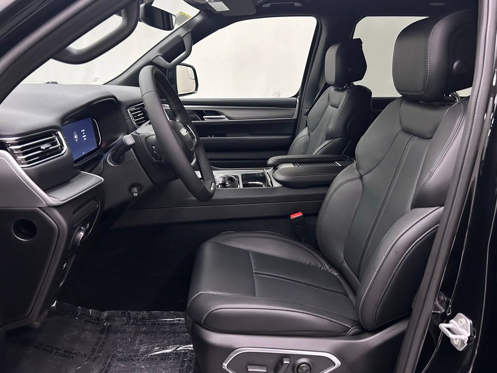 New 2026 Jeep Grand Wagoneer L 4WD image 10