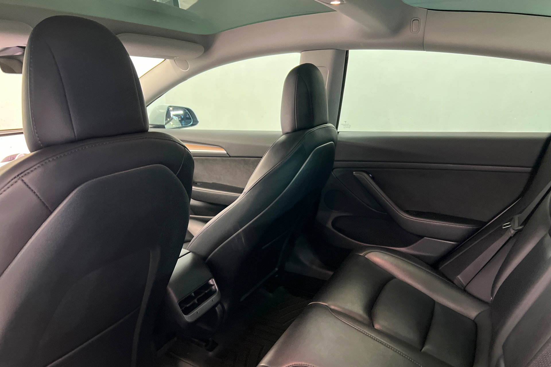 Used 2023 Tesla Model 3 Performance image 20