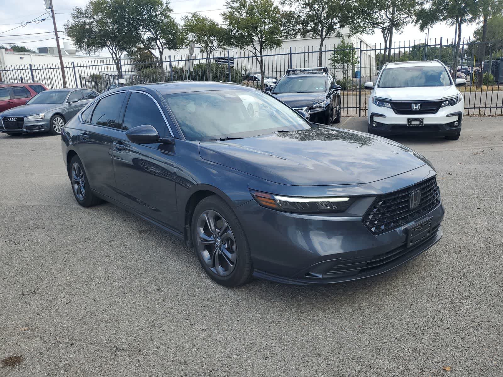 Used 2023 Honda Accord EX image 9