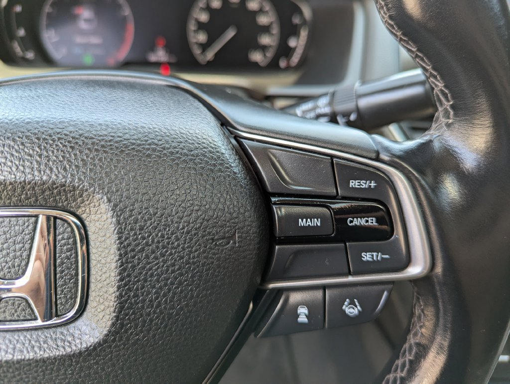 Used 2018 Honda Accord EX-L image 16