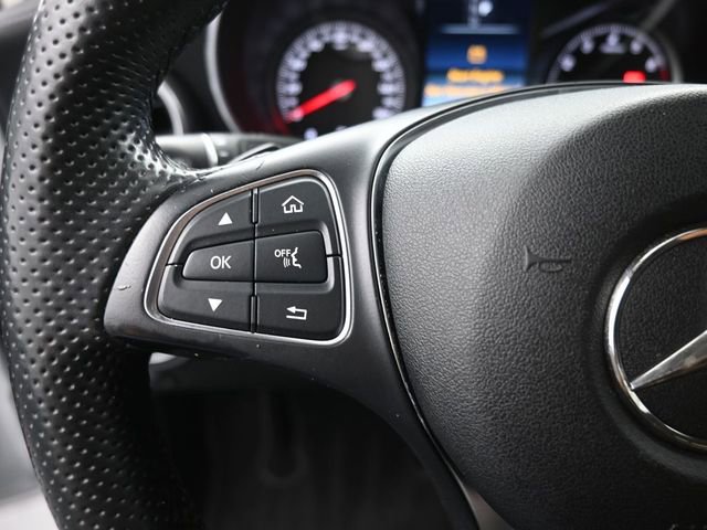 Used 2017 Mercedes-Benz GLC 300 4MATIC Coupe image 2