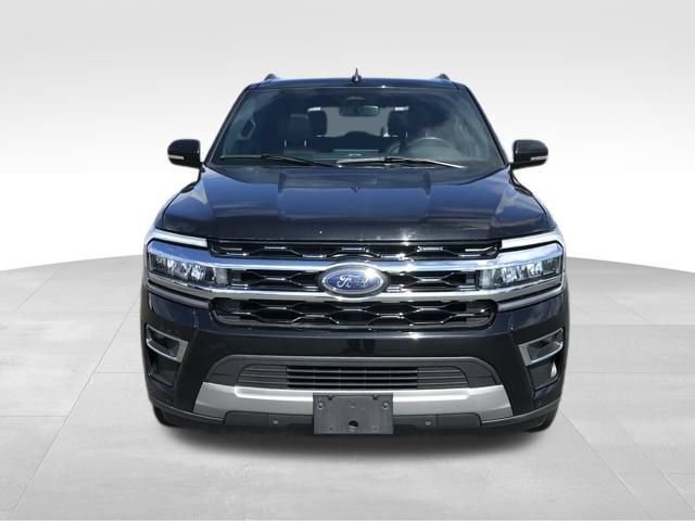 Used 2024 Ford Expedition Limited AWD/4WD image 2