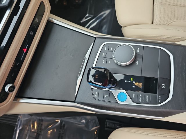 Used 2022 BMW i4 eDrive40 w/ Premium Package RWD image 25