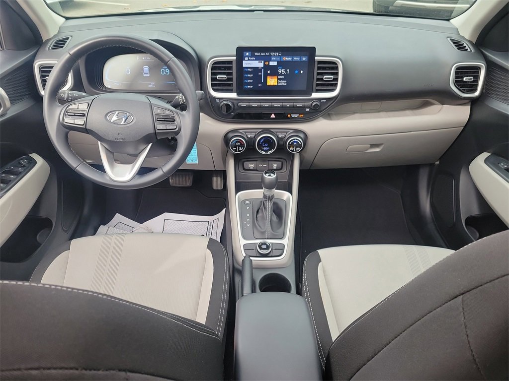 Certified 2023 Hyundai Venue SEL w/ Cargo Package image 14
