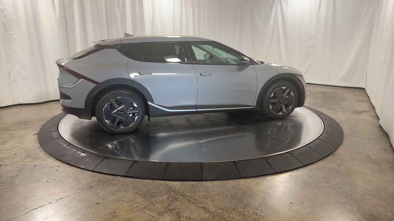 New 2025 Kia EV6 Light image 9