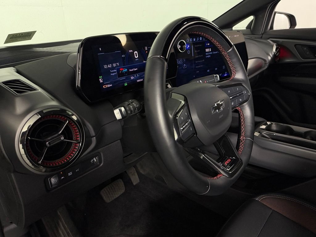 Used 2024 Chevrolet Equinox EV RS FWD image 22