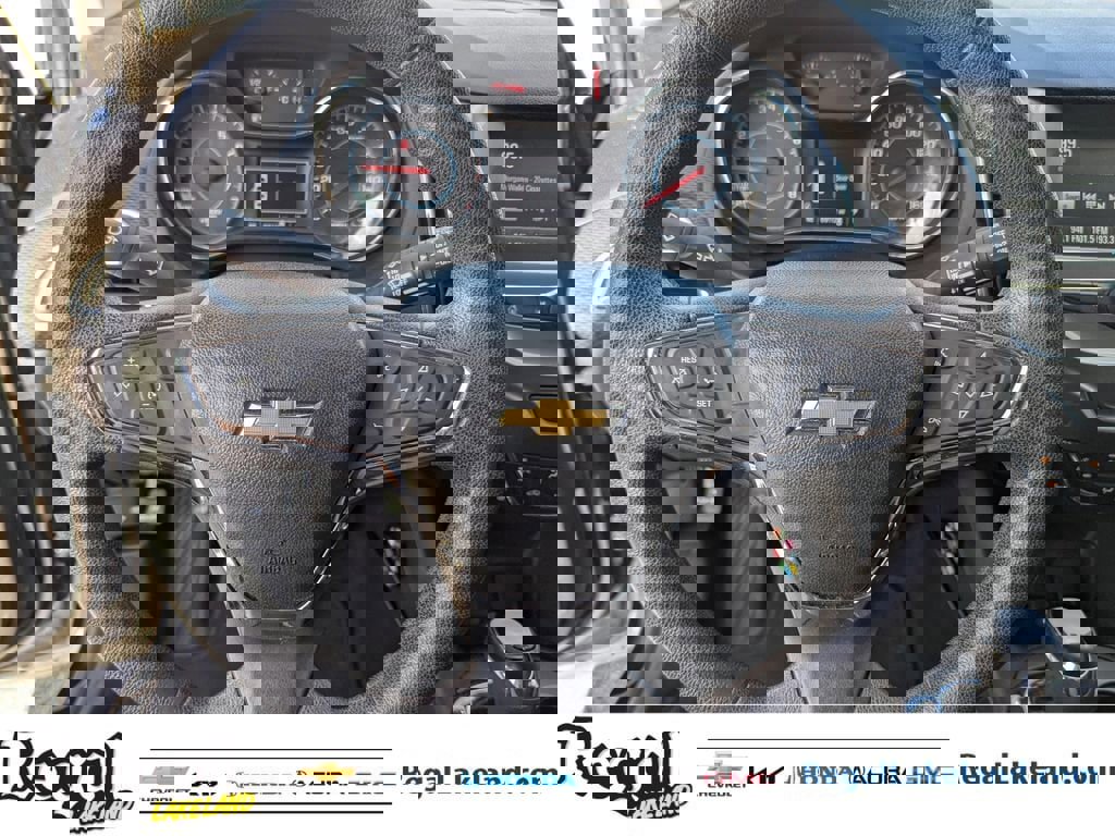 Used 2017 Chevrolet Cruze LT w/ Convenience Package image 28