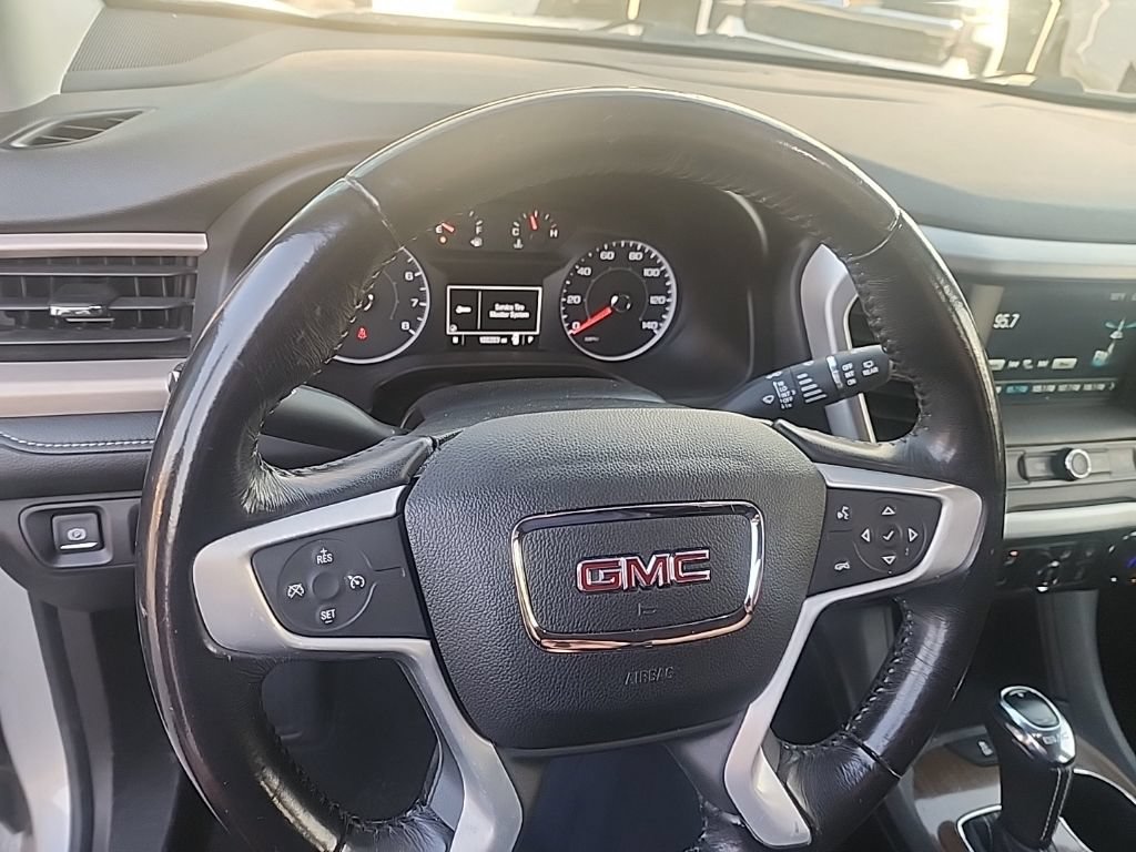 Used 2019 GMC Acadia SLE FWD image 6