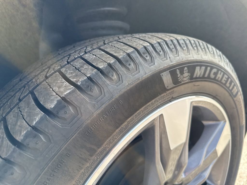 Certified 2019 GMC Acadia SLT image 10