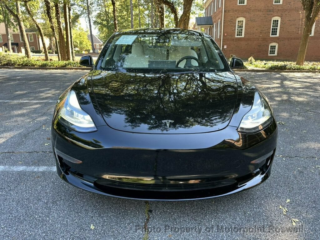 Used 2023 Tesla Model 3 Standard Range RWD image 3