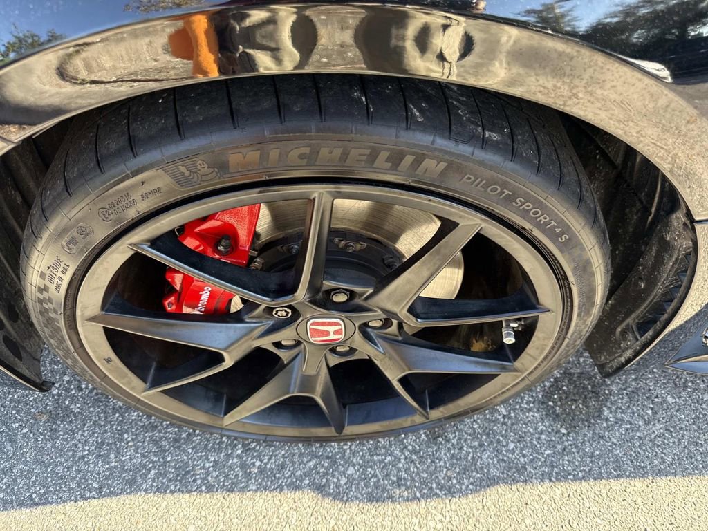 Used 2025 Honda Civic Type R image 12