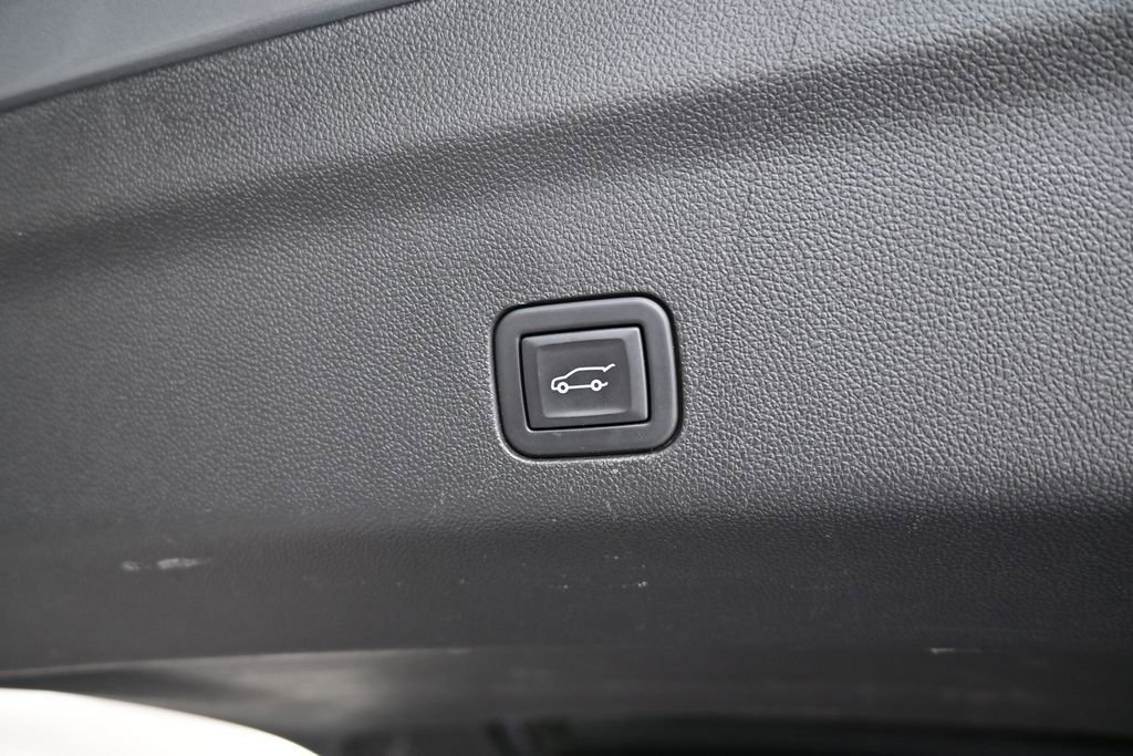 Used 2023 GMC Yukon Denali AWD/4WD image 24