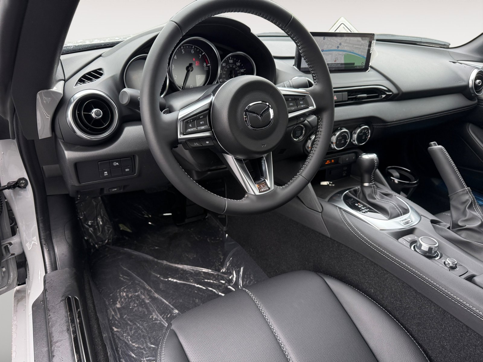 New 2026 MAZDA MX-5 Miata RF Grand Touring w/ Weather Package RWD image 15