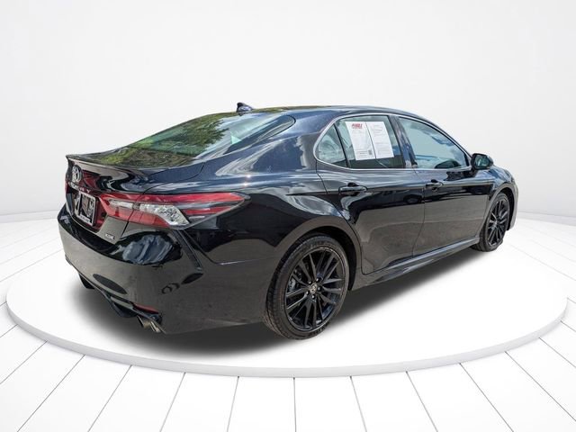 Used 2024 Toyota Camry XSE FWD image 4