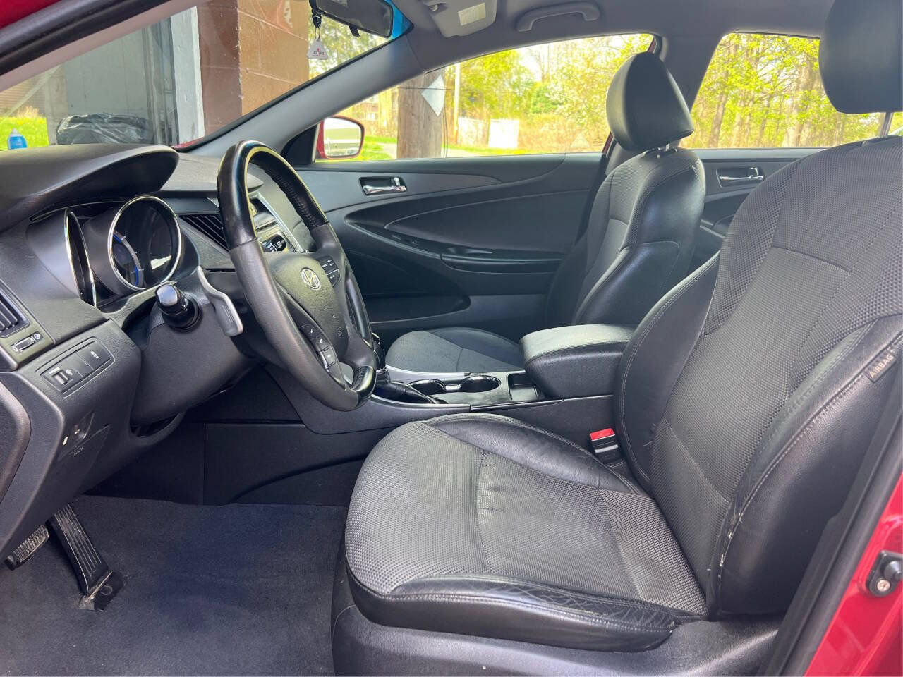 Used 2011 Hyundai Sonata SE FWD image 9