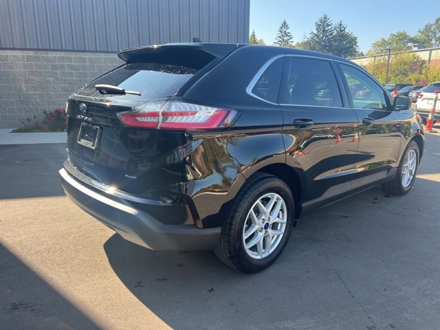 Certified 2022 Ford Edge SEL w/ Convenience Package image 5