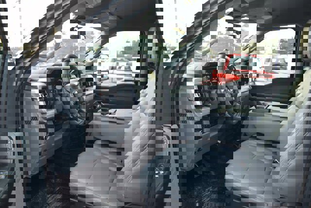 New 2026 Ford F250 XL w/ XL Chrome Package image 6