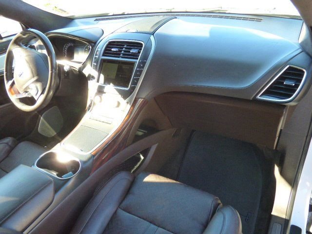 Used 2018 Lincoln MKX Black Label w/ Driver Assistance Package image 10