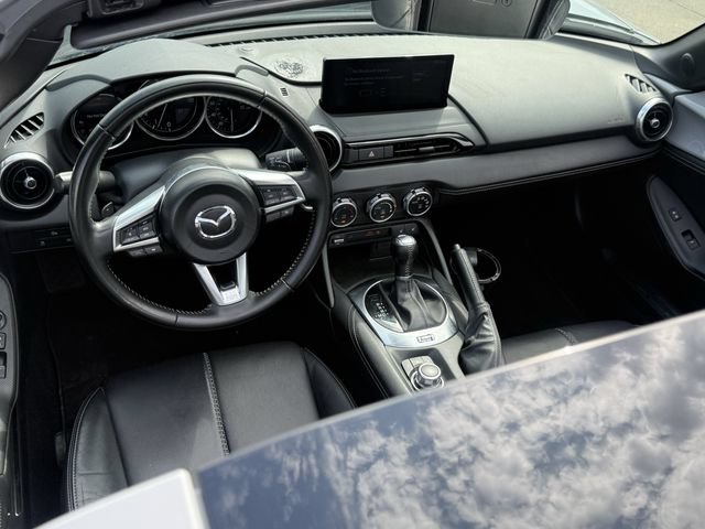 Used 2025 MAZDA MX-5 Miata RF Grand Touring RWD image 12