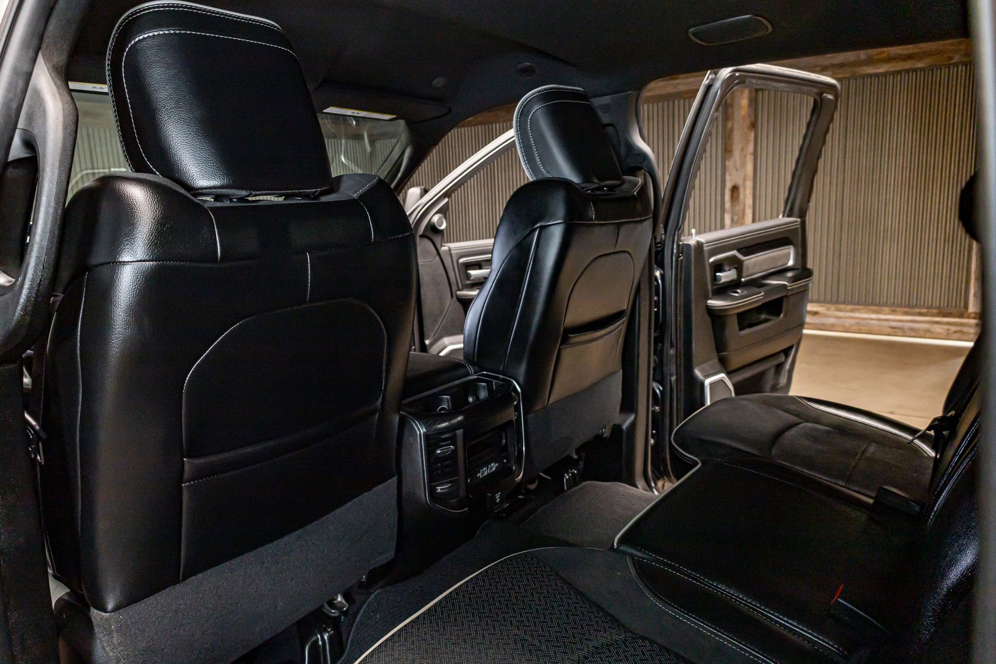 Used 2024 RAM 3500 Laramie w/ Night Edition image 23