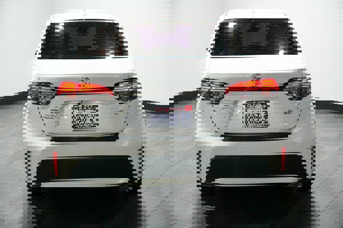 Used 2020 Toyota Corolla XLE FWD image 4