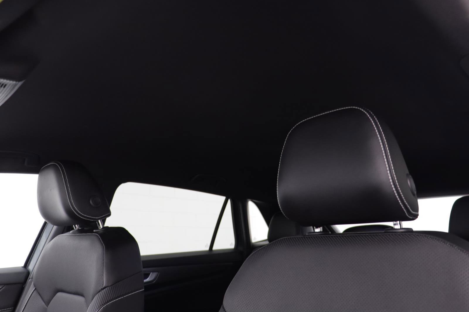 Used 2024 Volkswagen Atlas Cross Sport SE image 11