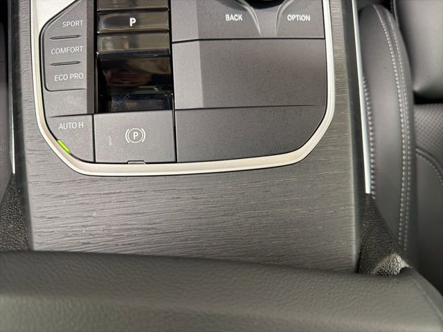 Certified 2023 BMW 330i xDrive Sedan w/ Driving Assistance Package image 40