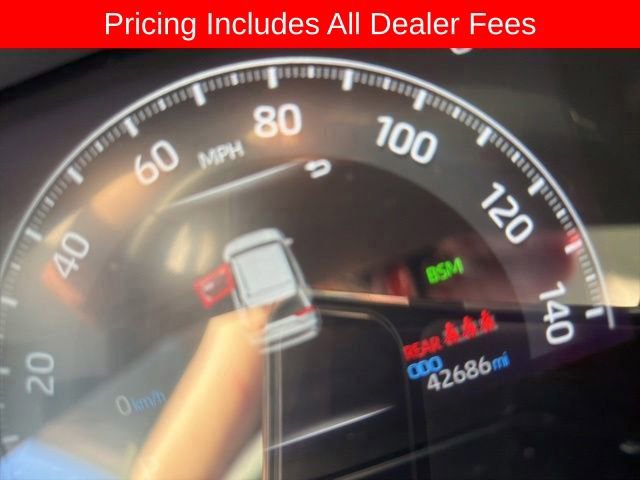 Used 2023 Toyota RAV4 XLE Premium AWD/4WD image 5