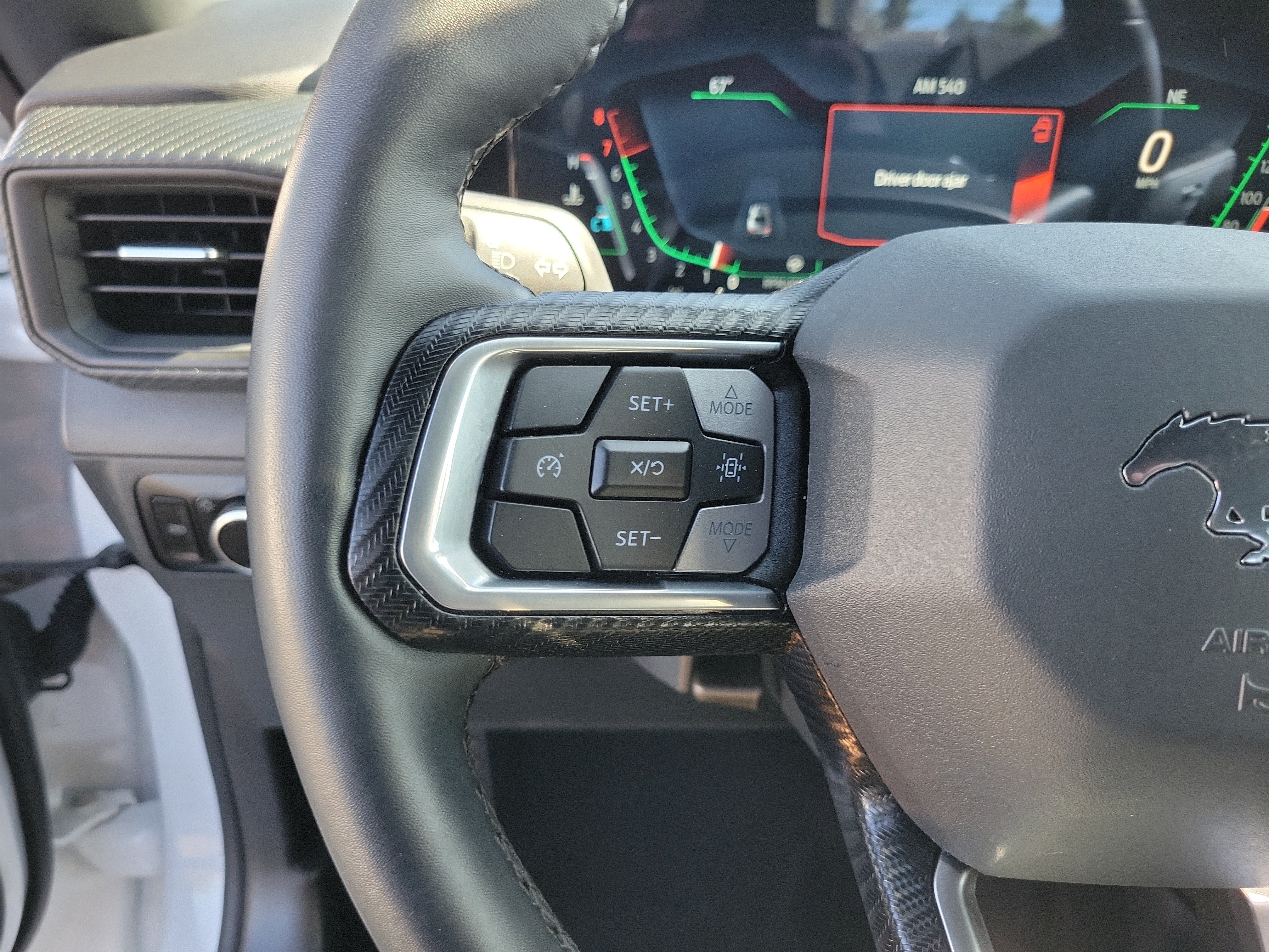 Used 2025 Ford Mustang Coupe RWD image 5