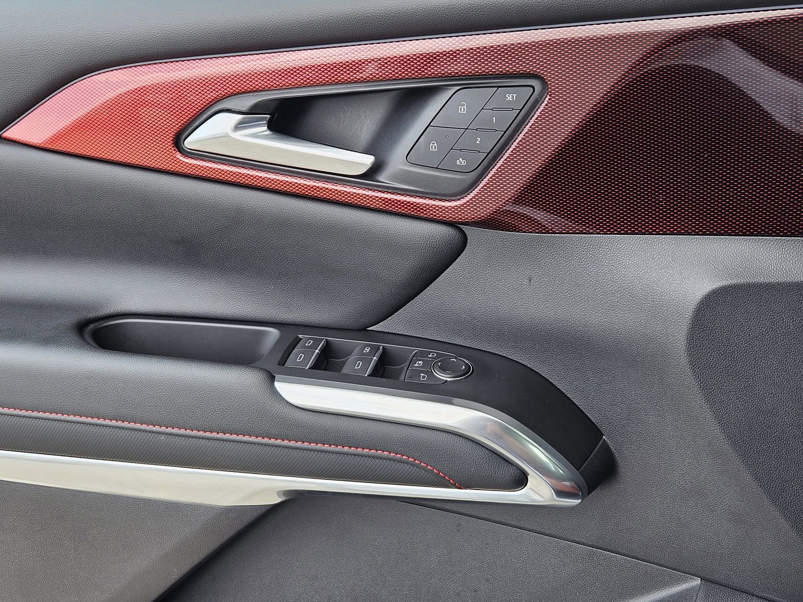 Certified 2024 Chevrolet Traverse RS w/ LPO, Floor Liner Package image 28