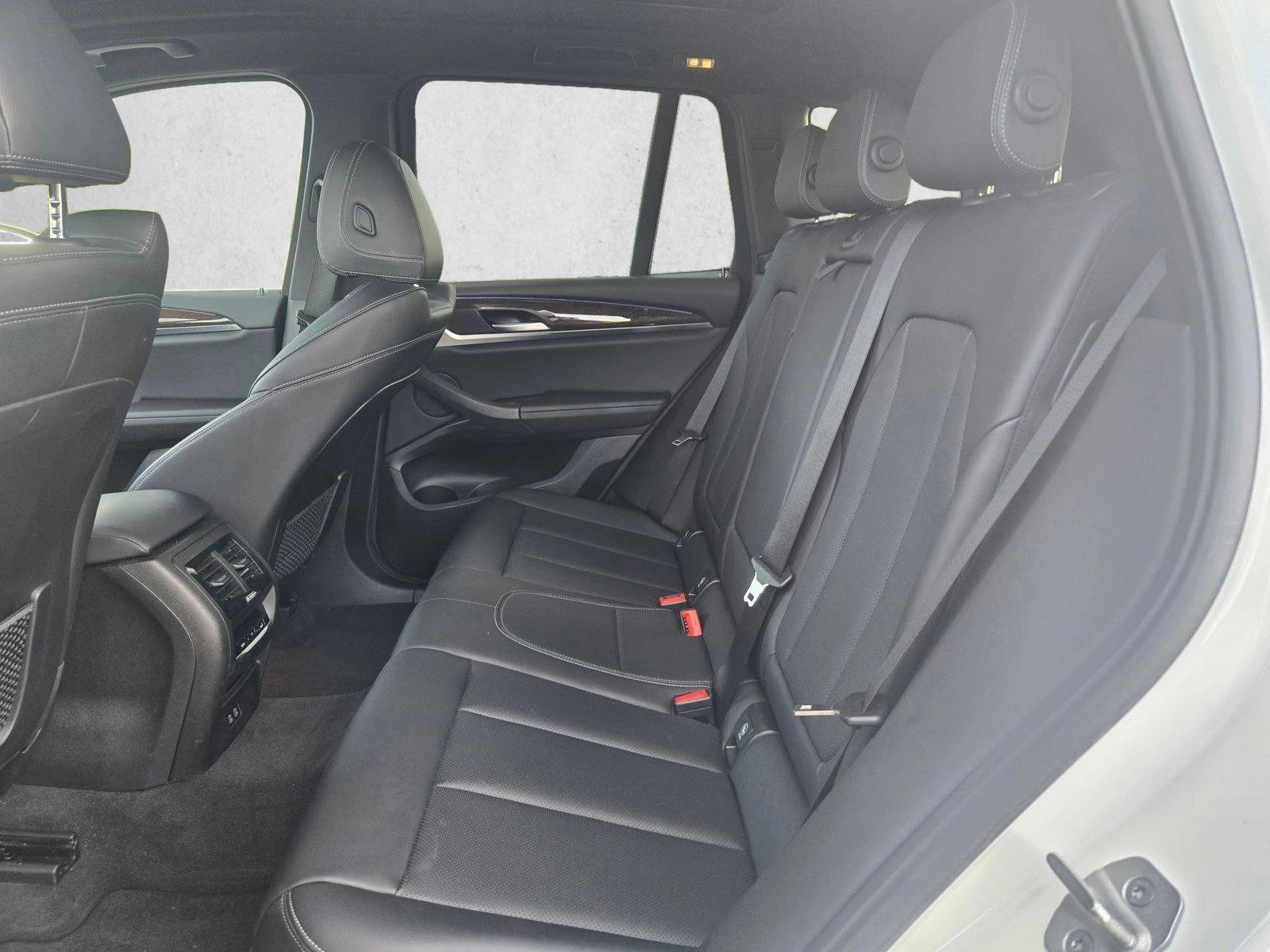 Used 2024 BMW X3 sDrive30i RWD image 18