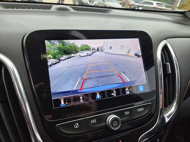 Used 2023 Chevrolet Equinox Premier FWD image 15