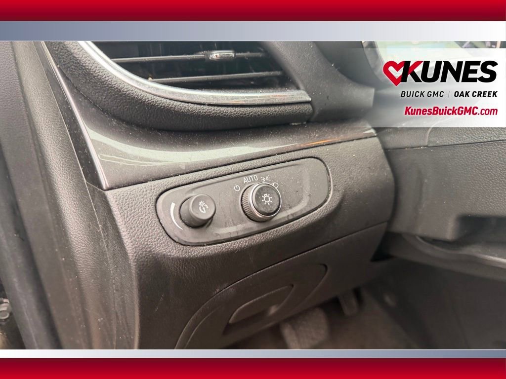 Used 2020 Buick Encore Preferred FWD image 8