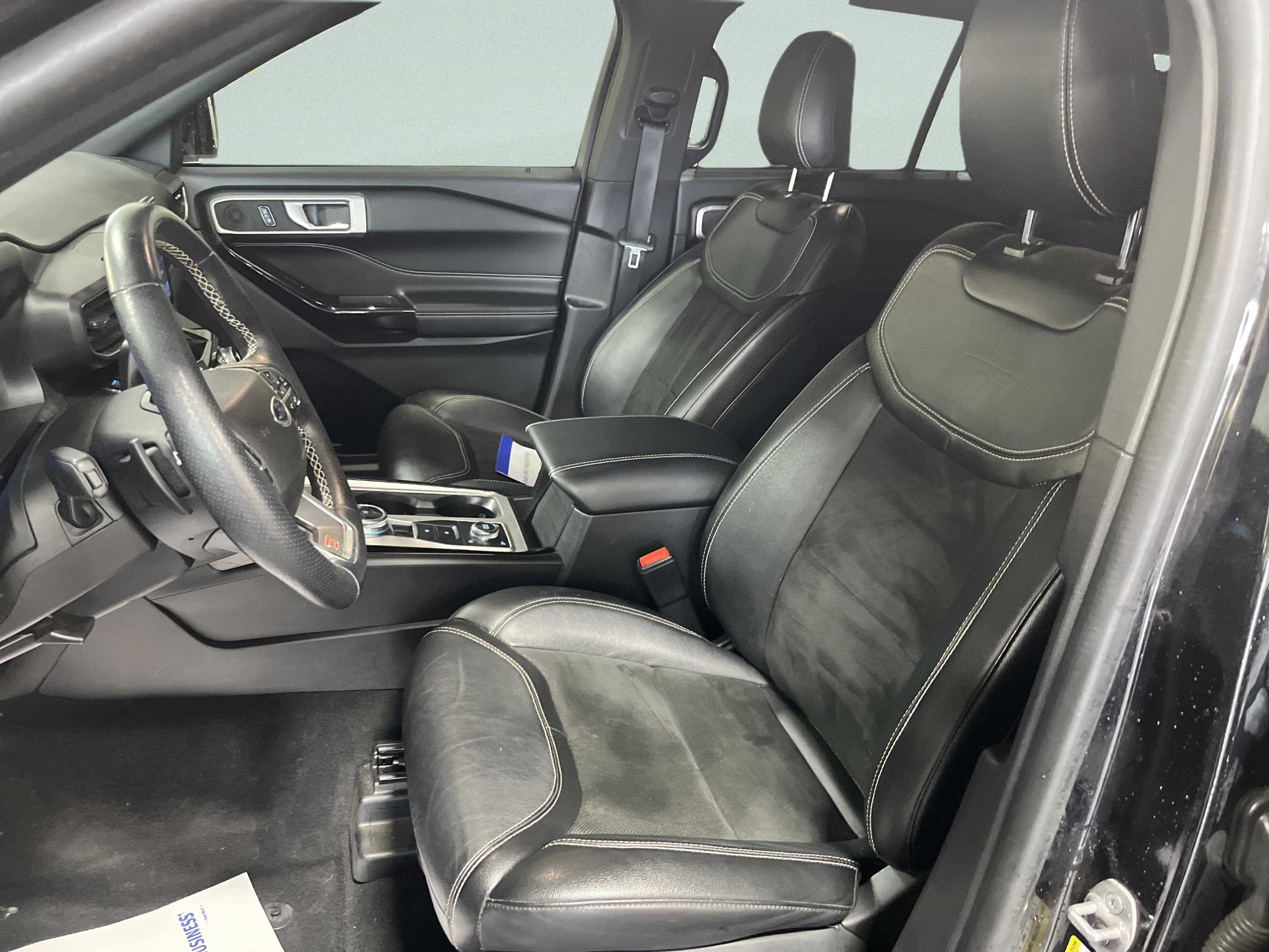 Used 2022 Ford Explorer ST AWD/4WD image 15