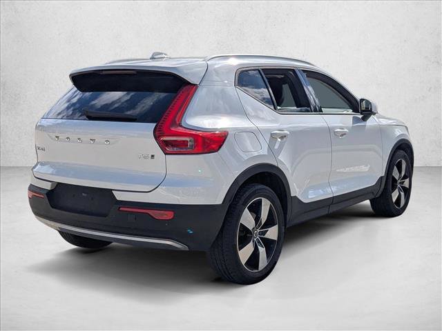 Used 2019 Volvo XC40 T5 Momentum image 5