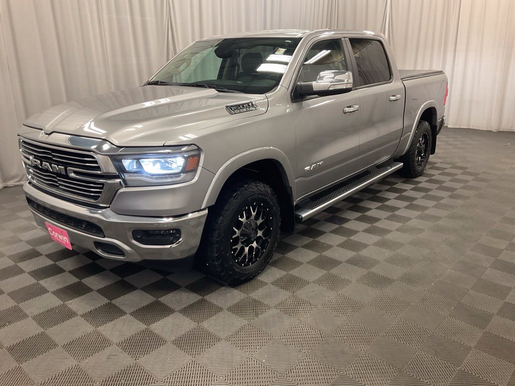 Used 2019 RAM 1500 Laramie AWD/4WD image 10