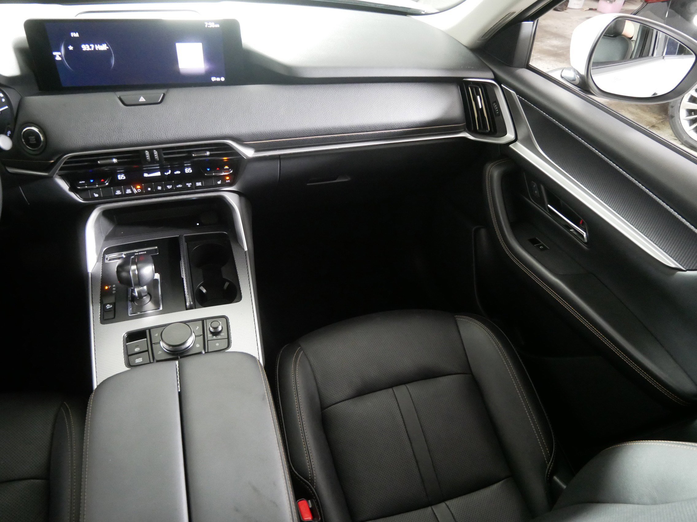 Certified 2025 MAZDA CX-90 3.3 Turbo w/ Preferred Package image 11