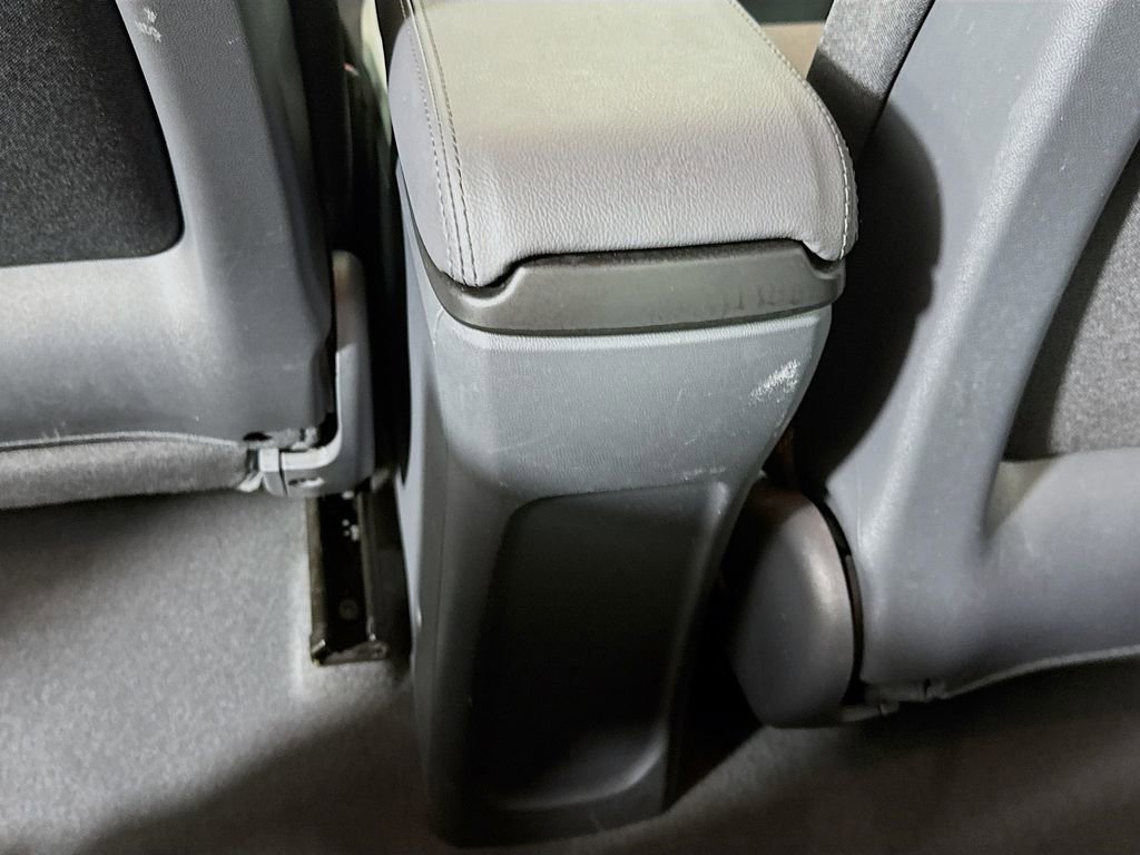 Used 2021 Chevrolet Bolt LT FWD image 28