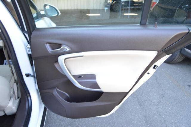 Used 2016 Buick Regal Premium w/ Driver Confidence Package #1 image 50