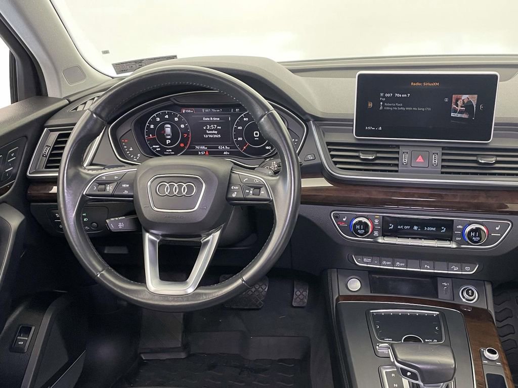 Used 2019 Audi Q5 2.0T Premium Plus w/ Premium Plus Package image 27