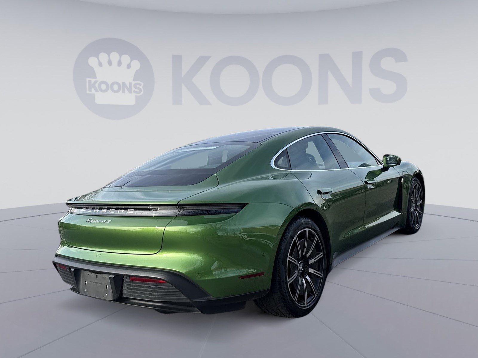 Used 2020 Porsche Taycan 4S image 7
