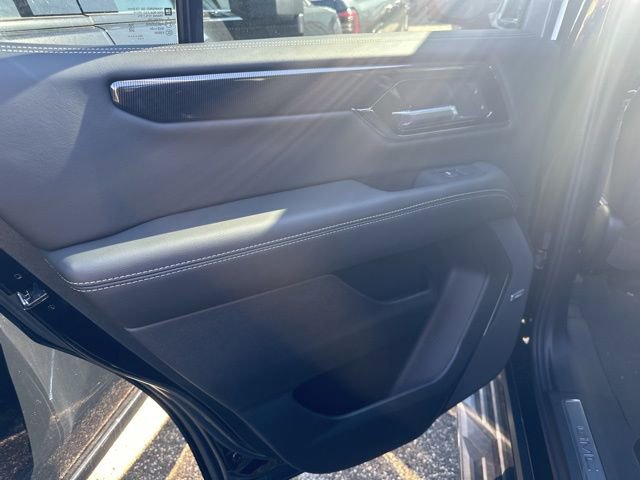 New 2026 GMC Yukon Elevation w/ Elevation Premium Package image 18