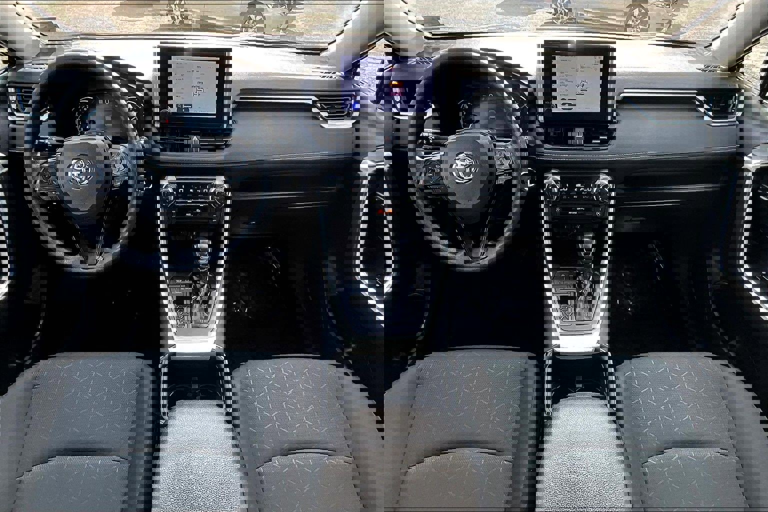 Used 2024 Toyota RAV4 XLE image 15