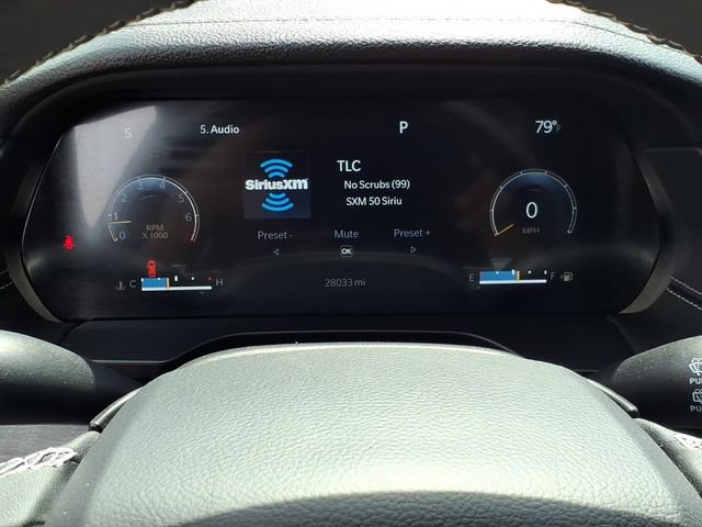 Used 2023 Jeep Grand Cherokee Limited w/ Black Appearance Package image 18