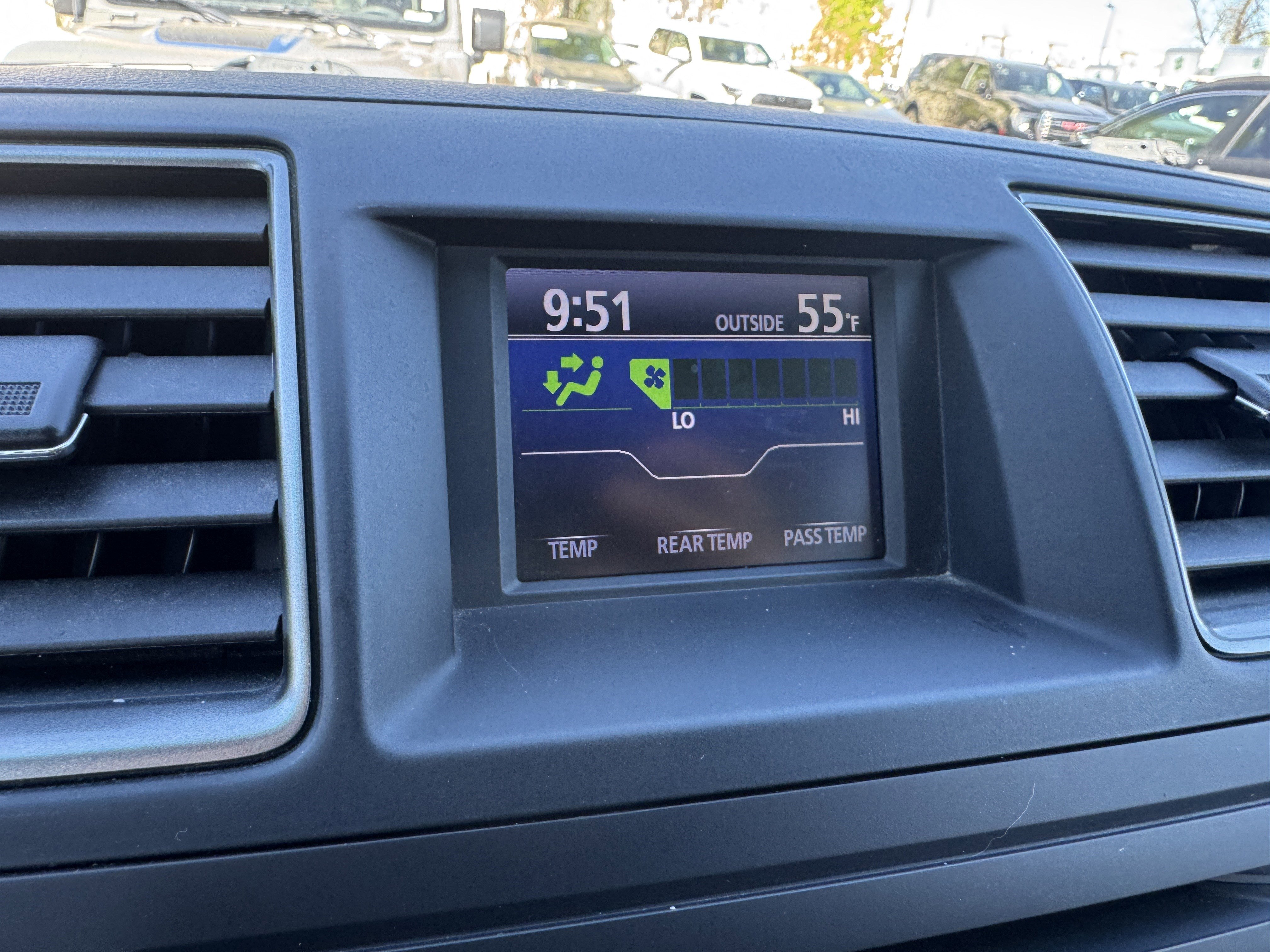 Used 2012 Toyota Highlander Limited w/ Tow Pkg image 25