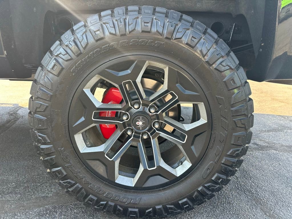 Used 2018 Chevrolet Silverado 1500 LTZ Z71 w/ LTZ Plus Package AWD/4WD image 50