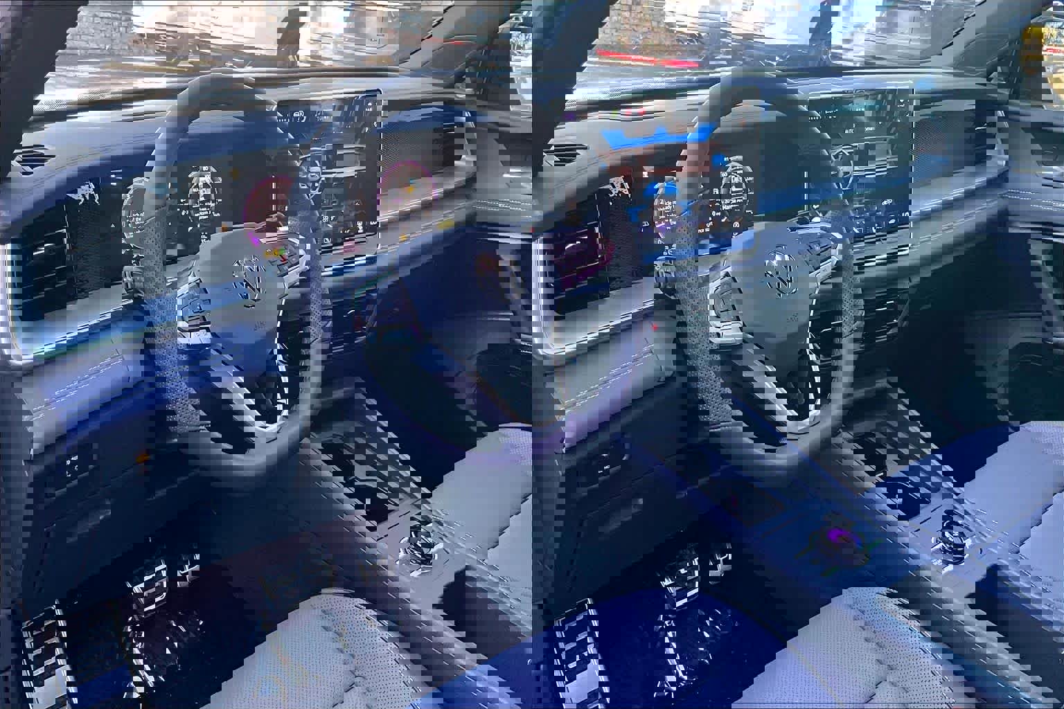 New 2026 Volkswagen Tiguan SE R-Line image 8