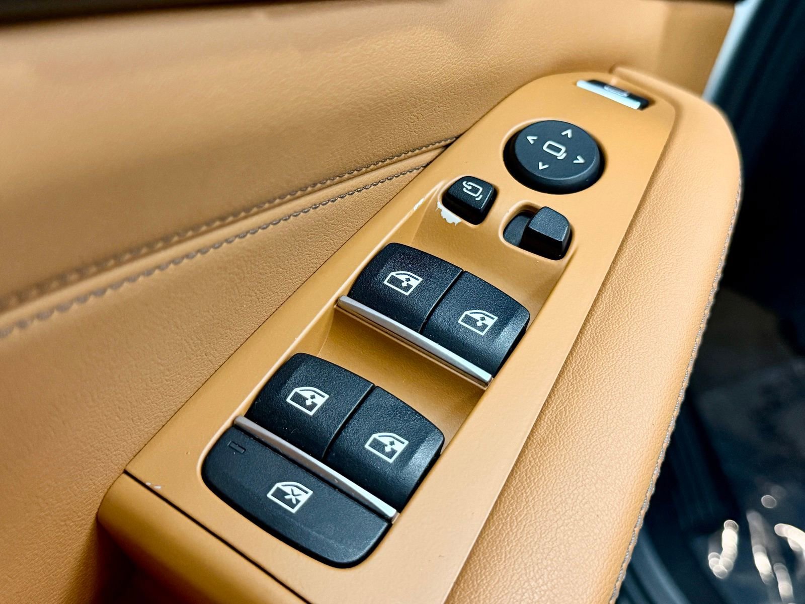 Used 2023 BMW X5 sDrive40i w/ Premium Package image 22