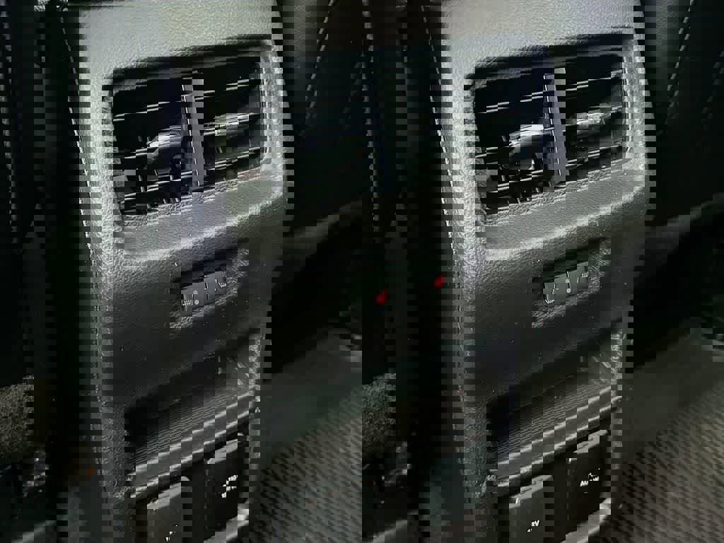 Certified 2018 Ford Edge Titanium w/ Equipment Group 301A image 12